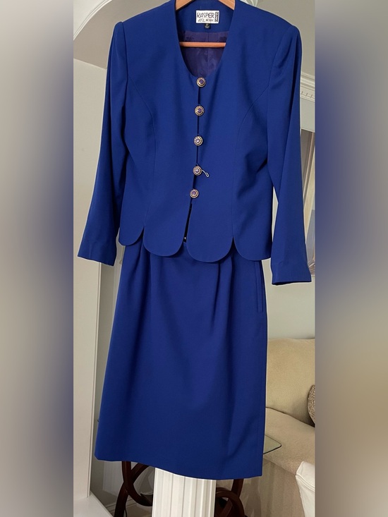 Kasper A.S. L Jackets & Blazers - Kasper for A.S.L women’s two piece skirt suit size 8 Petite. Royal blue